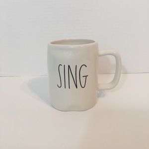 NEW 🎀 Rae Dunn “Sing” coffee mug